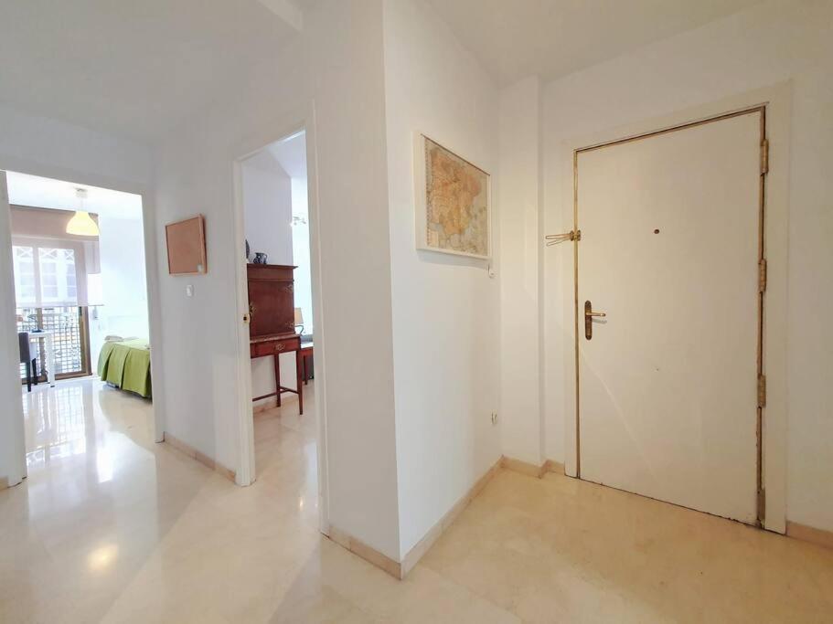 Acogedor Y Centrico Con Parking Apartment Granada Exterior foto