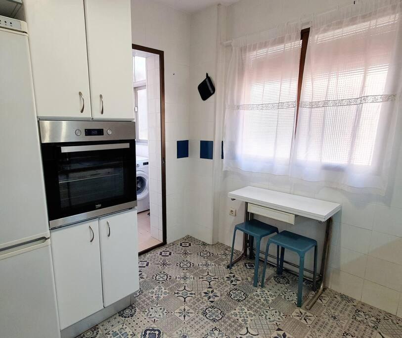 Acogedor Y Centrico Con Parking Apartment Granada Exterior foto
